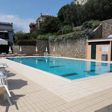 Apartament Casa Becciani Pietra Ligure